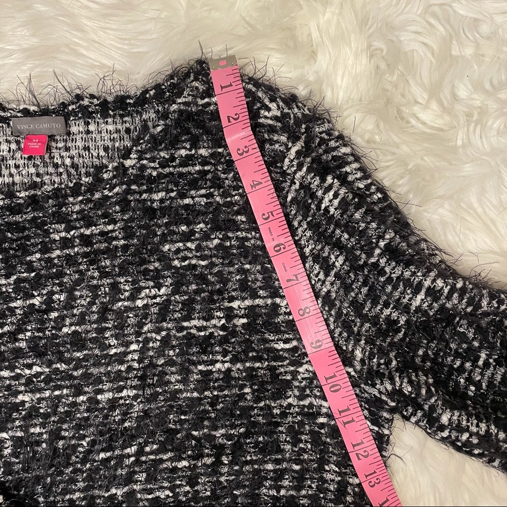 Vince camuto Extremely soft black and white mid-sleeve  sweater size medium - Picture 9 of 13